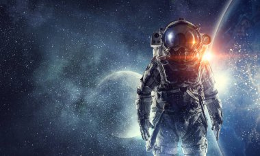 Astronot uzayda. Karışık teknik