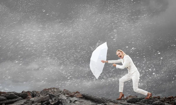 Bu meydan kadar güçlü. Karışık teknik