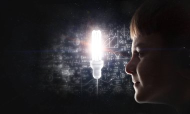 Parlak fikirler kafasında. Karışık teknik