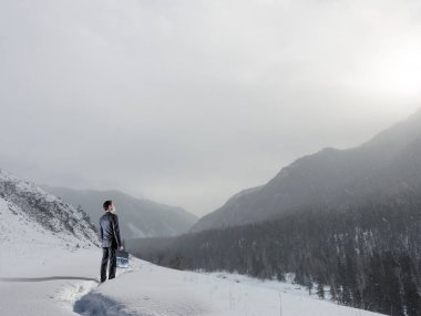 Hiçbir şey onu durduramaz. Karışık teknik