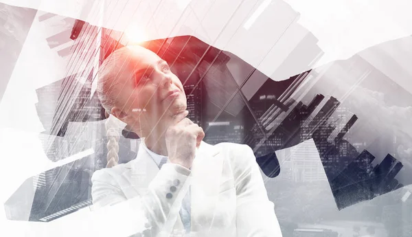 dalgın iş kadını