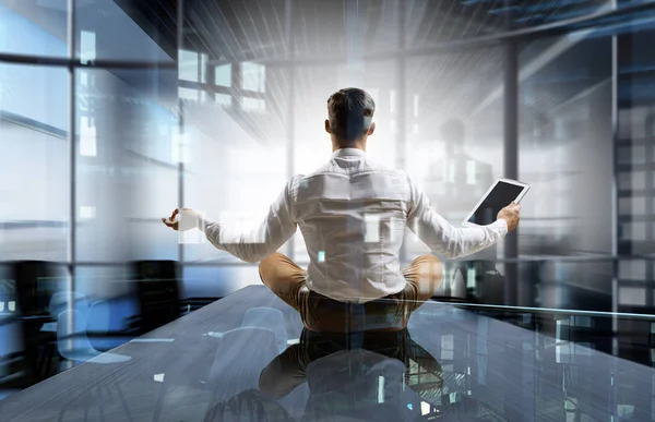 Derin bir nefes alın ve rahatlayın. Karışık teknik