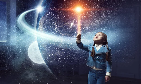 Gizemli bir şey dokunmak. Karışık teknik