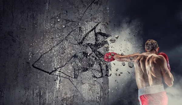 Bu meydan kadar güçlü. Karışık teknik