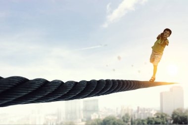 Çocuğunuzun dolaşan izin vermeyin. Karışık teknik