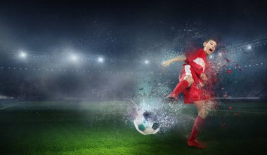 O bir şampiyon olmaya devam etmektedir. Karışık teknik