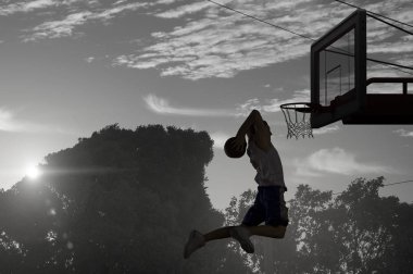 Oyun zamanı geldi. Karışık teknik