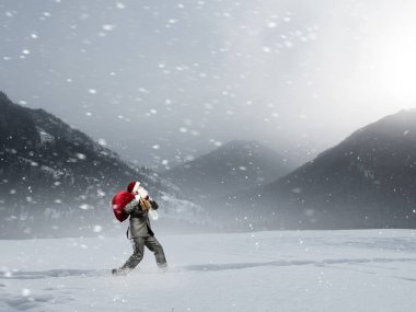 Santa acele. Karışık teknik