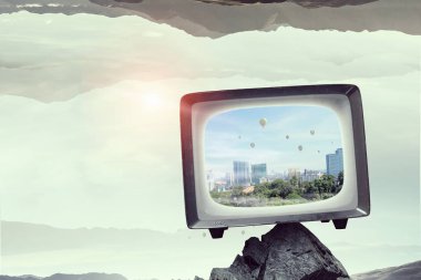 Eski Tv monitör. Karışık teknik