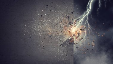 kırık çimento duvar