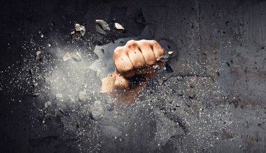 El ile duvar breaking. Karışık teknik