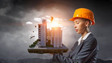 Kadın sunan inşaat projesi. Karışık teknik