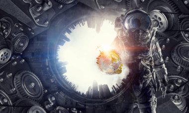 Astronot fantezi dünyasında. Karışık teknik