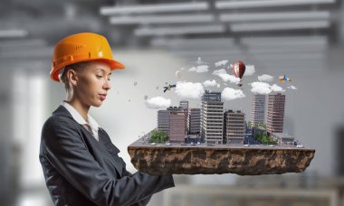 Kadın sunan inşaat projesi. Karışık teknik