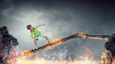 Çocuğunuzun dolaşan izin vermeyin. Karışık teknik