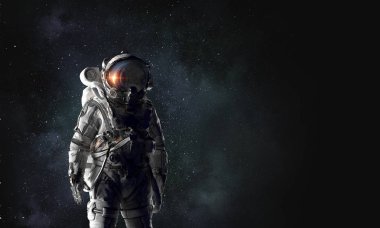 Uzayda astronot explorer. Karışık teknik