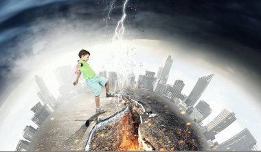 Çocuğunuzun dolaşan izin vermeyin. Karışık teknik