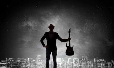 Gitar rock adam. Karışık teknik