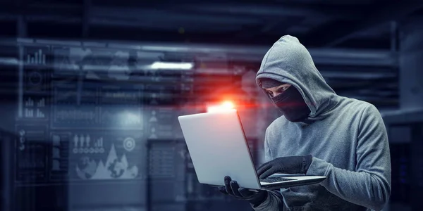 Atak prywatności komputera. Techniki mieszane — Zdjęcie stockowe