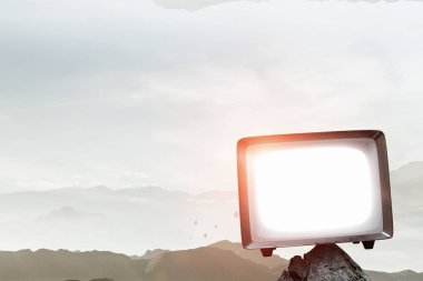 Retro Tv İzleyicisi. Karışık teknik