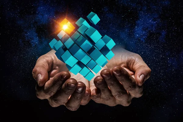 Figura de cubo na palma da mão. Meios mistos — Fotografia de Stock