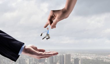 El yardım ve koruma. Karışık teknik