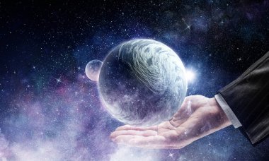 Bütün dünya elinde. Karışık teknik