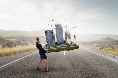 Kadın mühendis ve onun projesi. Karışık teknik