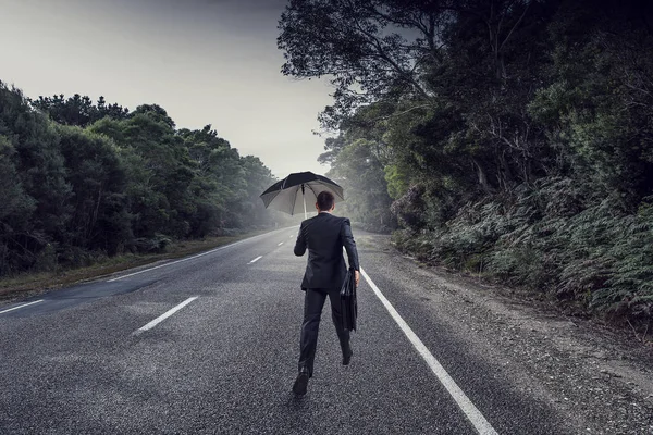 Ele está a caminho. Meios mistos — Fotografia de Stock