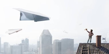 Çocuk pilot olmayı hayal. Karışık teknik