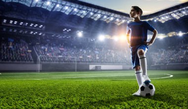 Küçük futbol şampiyonu. Karma ortam. Karışık teknik