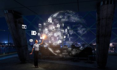 İşkadını ofisinde. Karışık teknik