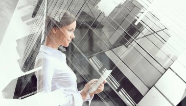 Zarif kadın kullanım tablet. Karma ortam. Karışık teknik