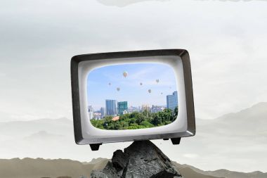 Retro Tv İzleyicisi. Karışık teknik