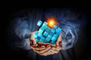 Palm şekilde küp. Karışık teknik