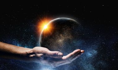 Bütün dünya elinde. Karma ortam. Karışık teknik