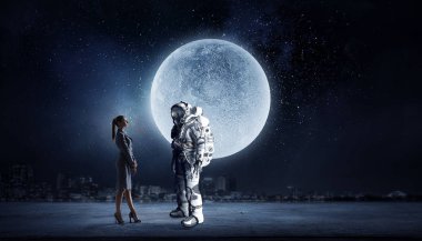 Uzay giysisi tasarım. Karışık teknik