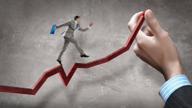 Onun büyüme ve ilerleme. Karışık teknik