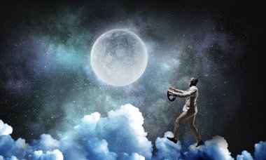 Komik havacı çalıştıran. Karışık teknik