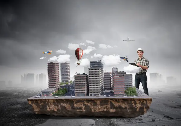 Yetişkin mühendis adam. Karma ortam. Karışık teknik