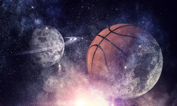 Concepto de juego de baloncesto. Medios mixtos — Foto de Stock