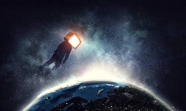 TV çocuk bağımlısı. Karma ortam. Karışık teknik