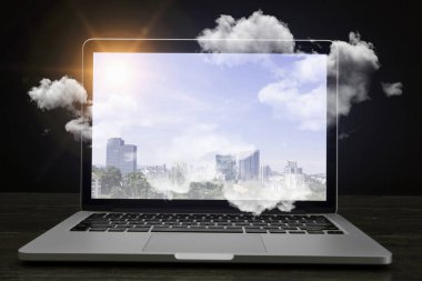 Dış manzara üstünde perde. Karışık teknik