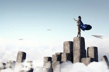 Ne zaman senin are üstünde tepe. Karışık teknik