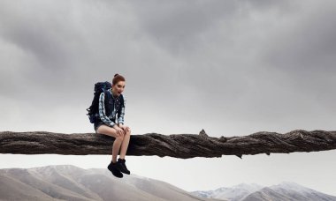 Genç ve güzel yolcu. Karışık teknik