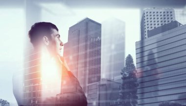 Önde olduğunu düşünüyor. Karışık teknik