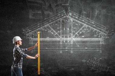 Önlemler alan Oluşturucusu kadın. Karışık teknik