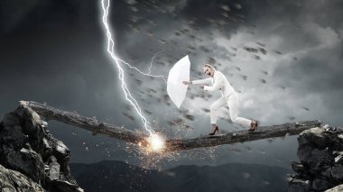 Bu meydan kadar güçlü. Karışık teknik