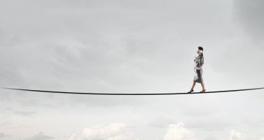 Riskli adımları yapmak kadar cesur. Karışık teknik