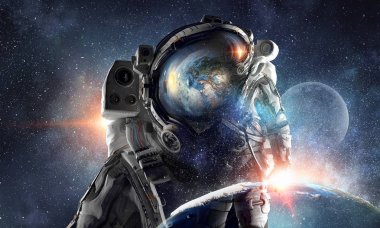 Uzayda astronot explorer. Karışık teknik